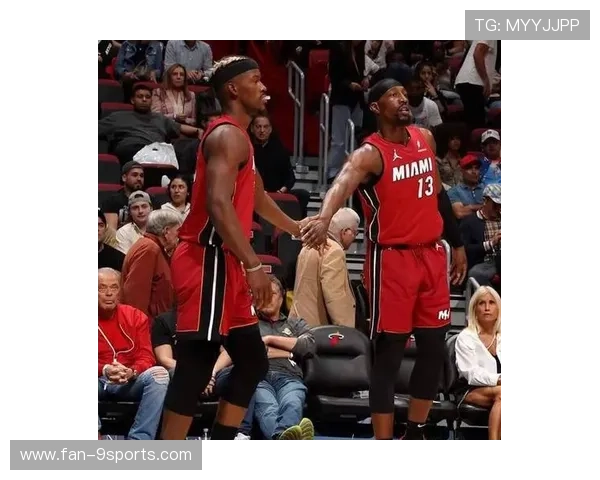 巴特勒连造三次杀伤，热火坚固比赛领先